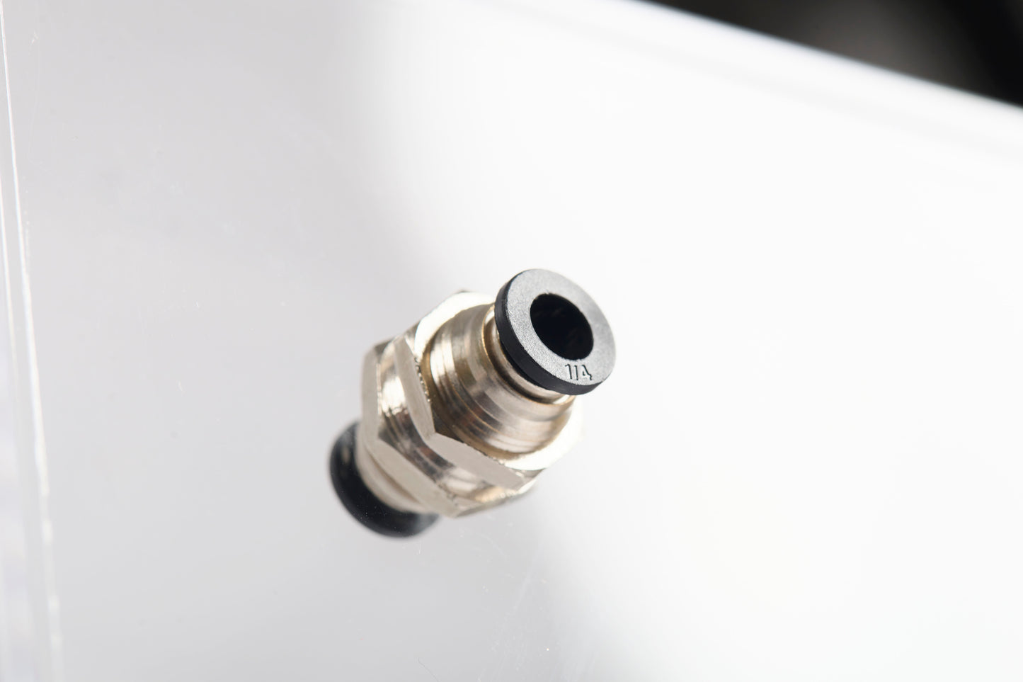 Single Desiccator Cabinet